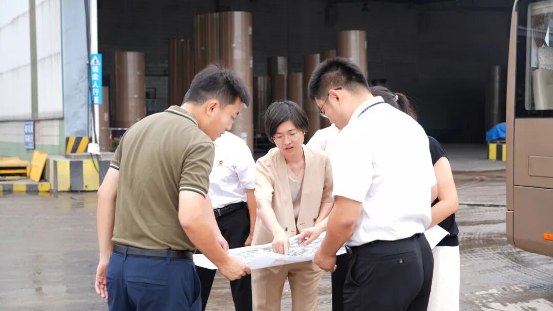 水乡经济区管委会深入麻涌镇重点企业一线“把脉问诊”，助力企业“加速跑”